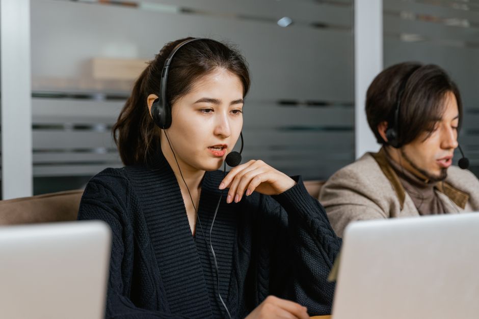 転職エージェントに見捨てられる理由と対処法 連絡が来なくなったときの対処法｜催促メール例文と担当変更のイメージ